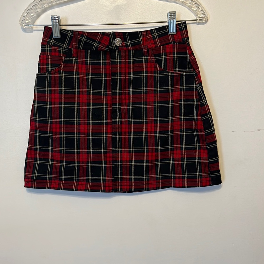 plaid skirt